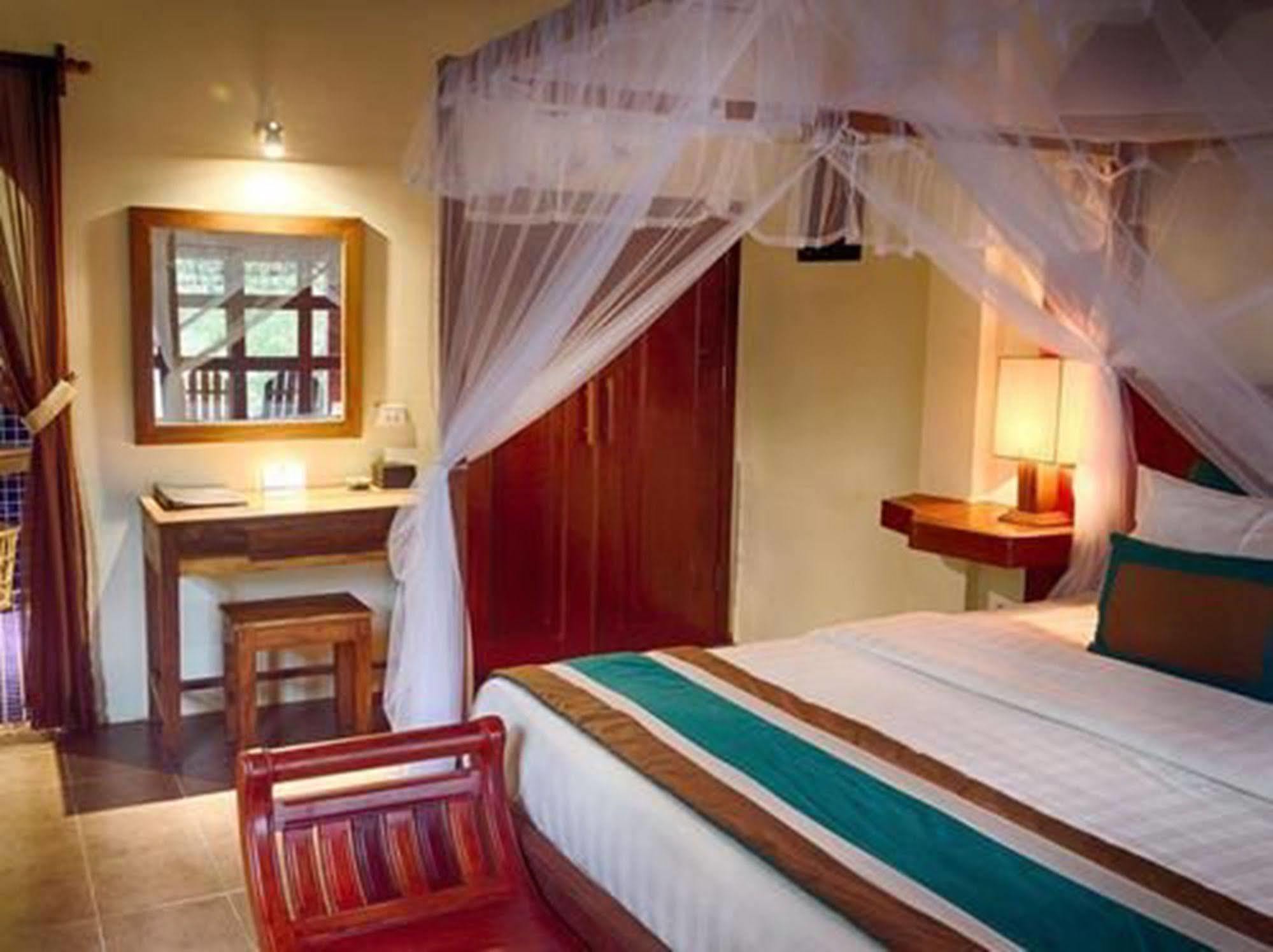 Le Flamboyant Resort Kep Exterior foto